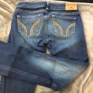 Hollister jeans size 0 short